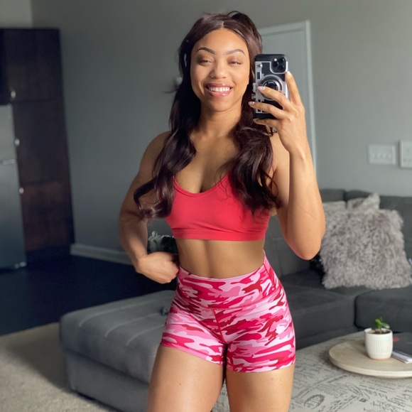 COPY - CUTE CAMO WORKOUT SHORTS - Picture 3 of 3